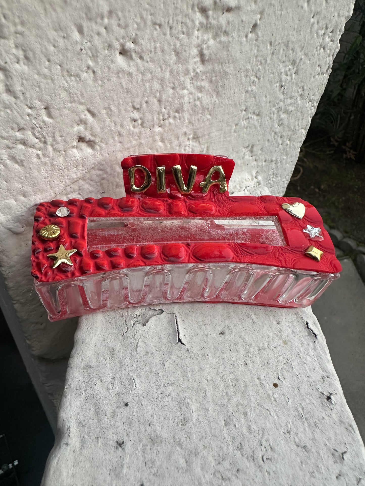 'DIVA' FAUX CROC / PLASTIC HAIR CLIP