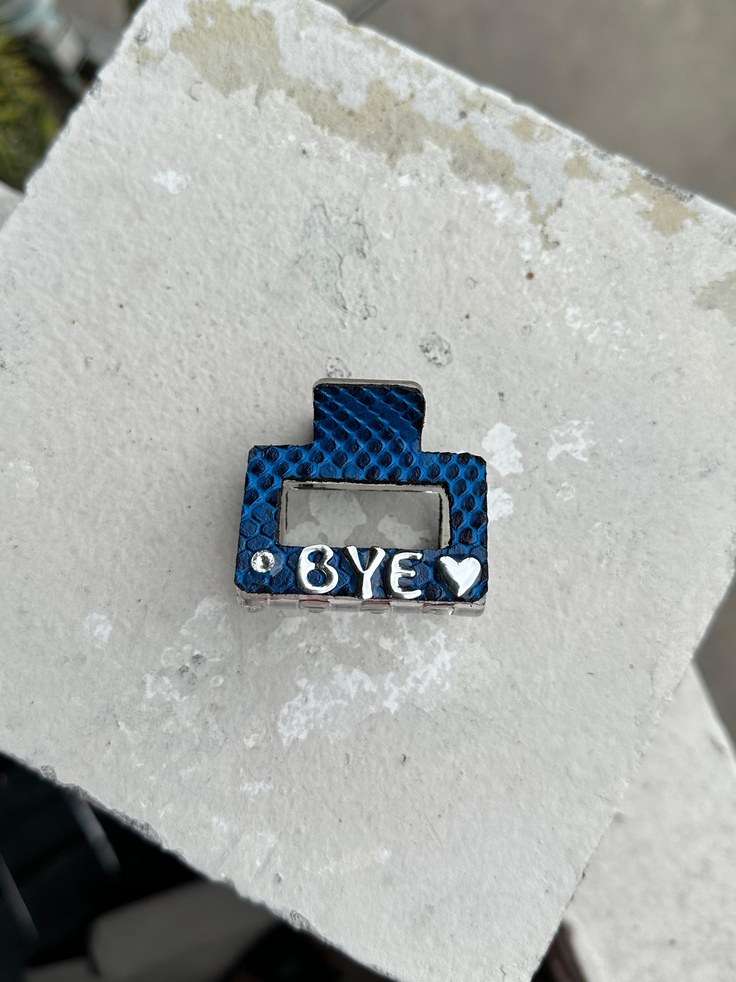 'BYE' FAUX CROC / PLASTIC HAIR CLIP MINI